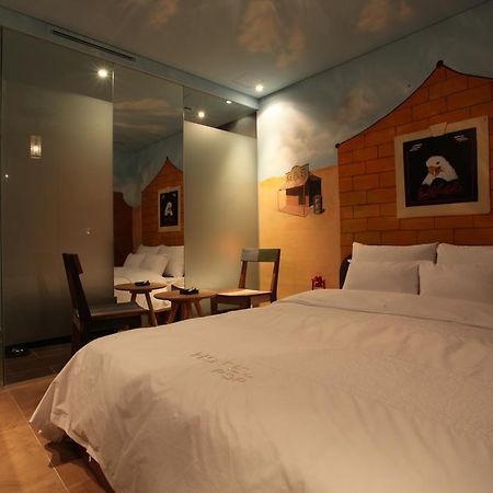 Hotel Pop2 Jongno Seoul Rum bild