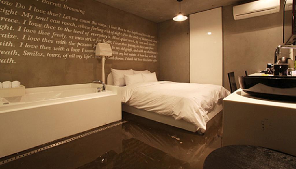Hotel Pop2 Jongno Seoul Rum bild
